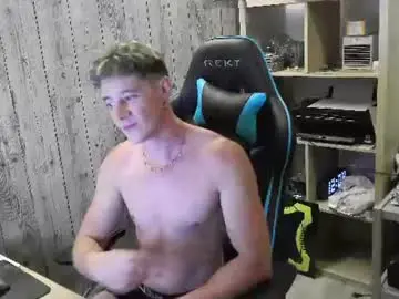 Chaturbate Live Sex Cam of frenchhornybibs