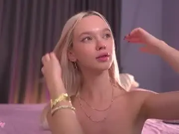 Chaturbate Live Sex Cam of boobybliss