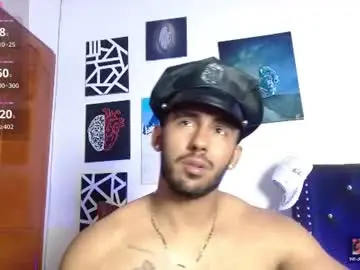 Chaturbate Live Sex of romanpearce_