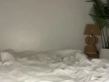 Chaturbate Adult Video Chat of angel_petite07