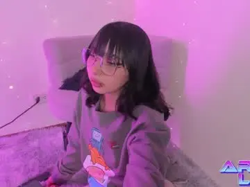 Chaturbate Best live sex cam show of arya_line