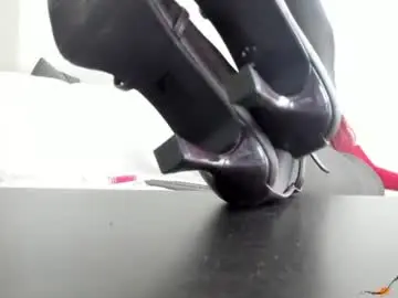 Chaturbate Live Sex Cam of mistress_succubus