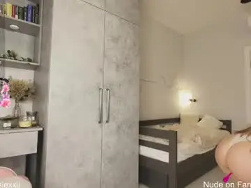 Chaturbate Free Porn Cam of jessiexxi