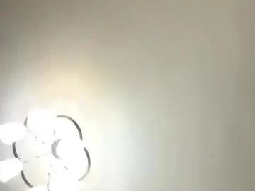 Chaturbate Live Sex Cam of merrileesmoldt