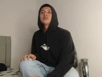 Chaturbate Live Sex of alex__lover