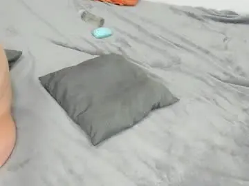 Chaturbate Live Sex Cam of raveneusbiter