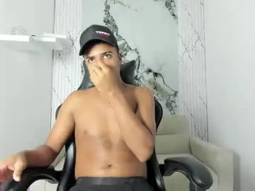 Chaturbate Live Sex Cam of taylorclay_
