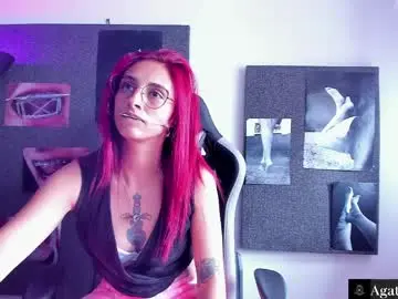 Chaturbate Live Sex Cam of agatacollinsss
