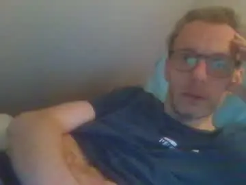 Chaturbate Live Sex Cam of bernie484237