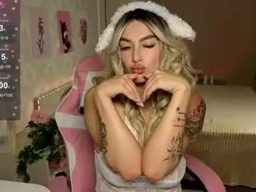 Chaturbate Watch Live Sex Cams of emily_tyler19