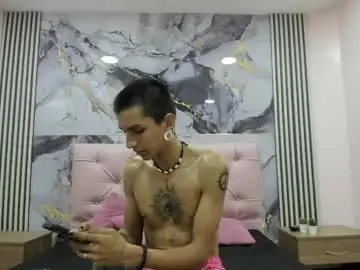 Chaturbate Free Porn Cam of alan_wtn