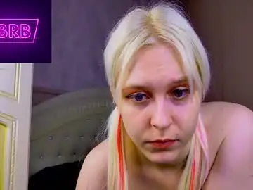 Chaturbate Live Sex Cam of kitty_dora