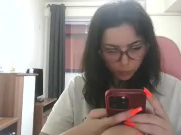 Chaturbate Live Sex Cam of prettyjulliette