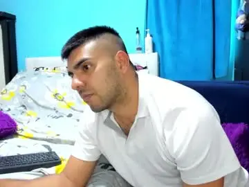 Chaturbate Nude Webcam of scarletandryan28
