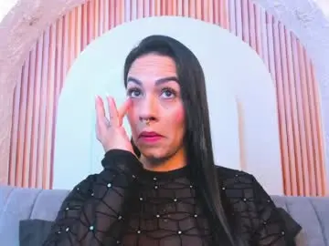 Chaturbate Live Sex Cam of violeet_scottt