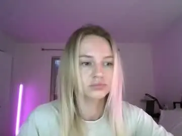 Chaturbate Sex Cam of moon_light_girl