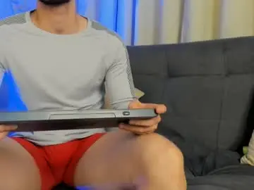 Chaturbate Nude Webcam of ronny_colton