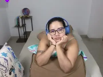Chaturbate Free Live Porn of moonwoman_