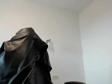 Chaturbate Sex Cam of alphagodleatherking92