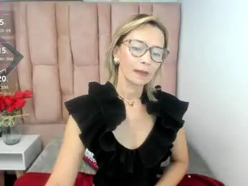 Chaturbate Live Porn of issa_milf__