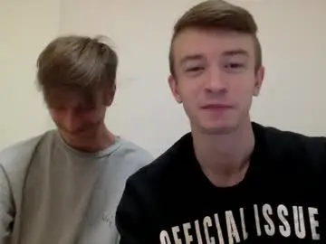 Chaturbate Live Sex Cam of ashingwest97