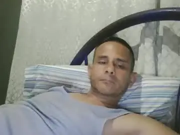 Chaturbate Live Sex Cam of alextico1