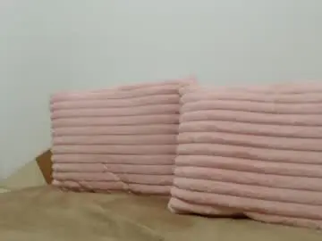 Chaturbate Watch Live Sex Cams of hotginger111