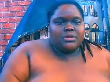 Chaturbate Live Sex of ebonyhotbuns4u2luv