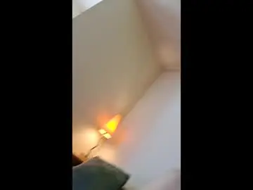 Chaturbate Free Porn Cam of flobby79