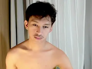 Chaturbate Live Sex Cam of _xxhavefunwithme69_