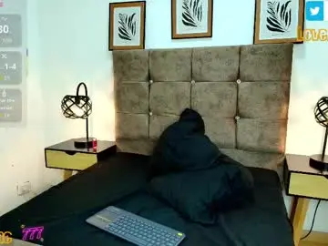Chaturbate Live Sex Cam of yoshua_smith