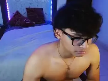 Chaturbate Sex Cam of mr_yisuz