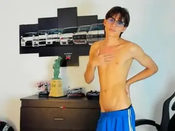 Chaturbate Nude Webcam of ryan_bronw