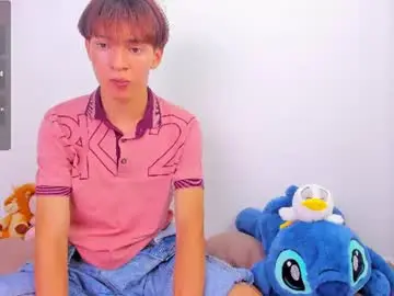 Chaturbate Adult Video Chat of ely_king