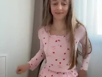 Chaturbate Adult Video Chat of shy_schoolgirl_