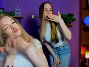 Chaturbate Live Sex of arya_icon