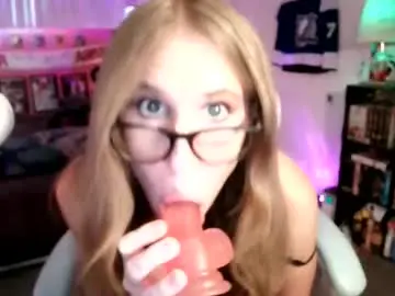 Chaturbate Live Sex of wolfie_777
