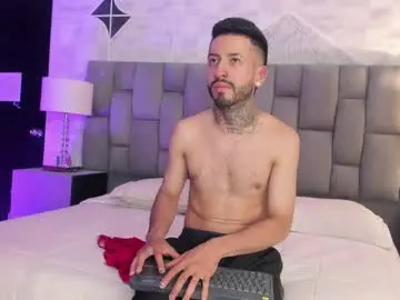 Chaturbate Best live sex cam show of stevenandlaura_