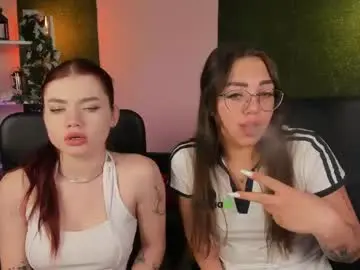 Chaturbate Live Sex Cam of isabel_wave