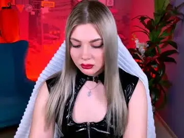 Chaturbate Watch Live Sex Cams of hyileyclark