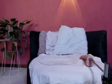 Chaturbate Live Sex Cam of milf_sikiu