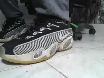 Chaturbate Sex Chat of srfindomfeet_