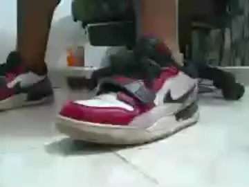Chaturbate Adult Video Chat of srfindomfeet_
