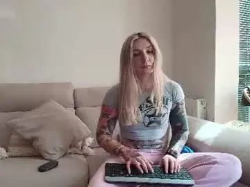 Chaturbate Adult Webcams of tattoobbgirl