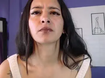 Chaturbate Live Sex of skinny_yizz