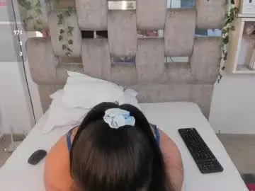 Chaturbate Sex Cam of emmybellamy