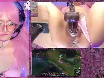 Chaturbate Free Live Porn of vivicute_