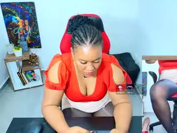 Chaturbate Live Sex Cam of amba_rosee1