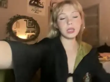 Chaturbate Free Porn Cam of chloebabie