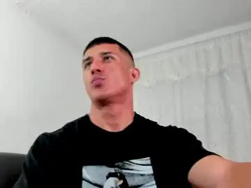 Chaturbate Live Porn of muscle_man07